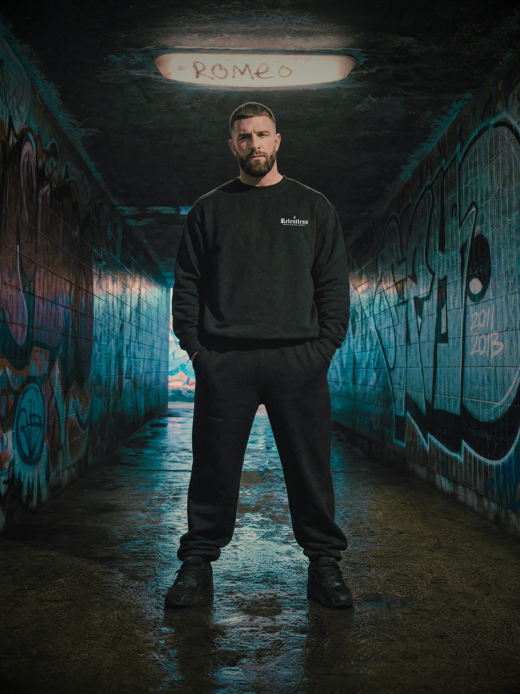 Relentless Pro Sweatshirt | Black